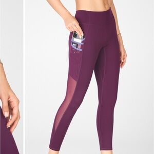 NWT Fabletics Trinity Mid-Rise Pocket 7/8